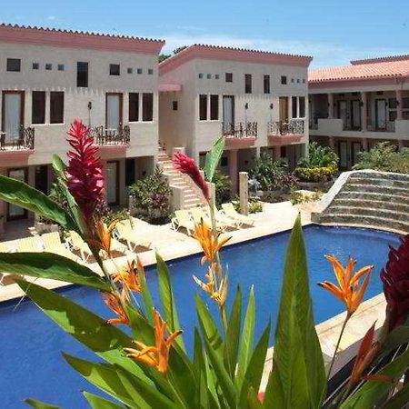 Las Sirenas Hotel And Condos 西湾 外观 照片
