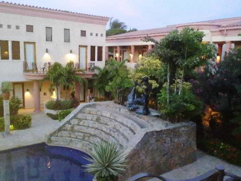 Las Sirenas Hotel And Condos 西湾 外观 照片