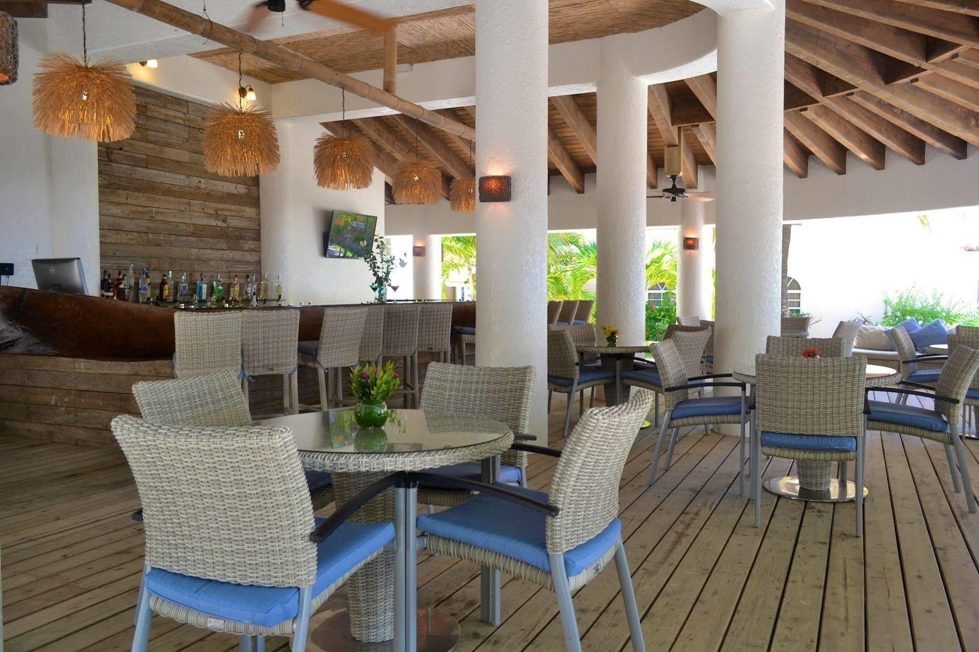 Las Sirenas Hotel And Condos 西湾 外观 照片