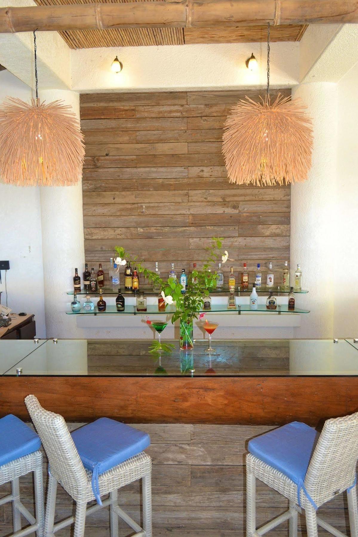 Las Sirenas Hotel And Condos 西湾 外观 照片